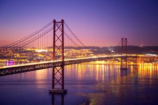 Fotomurales - Puente 25 de Abril Lisboa