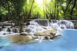 Fototapeten - Tropischer Wasserfall
