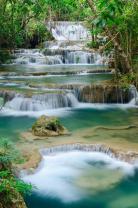 Fototapeten - Tropischer Wasserfall