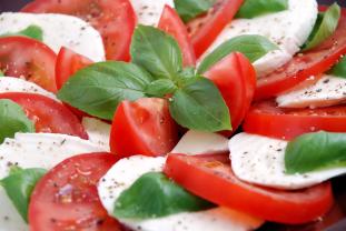Fototapeten - Caprese Salat